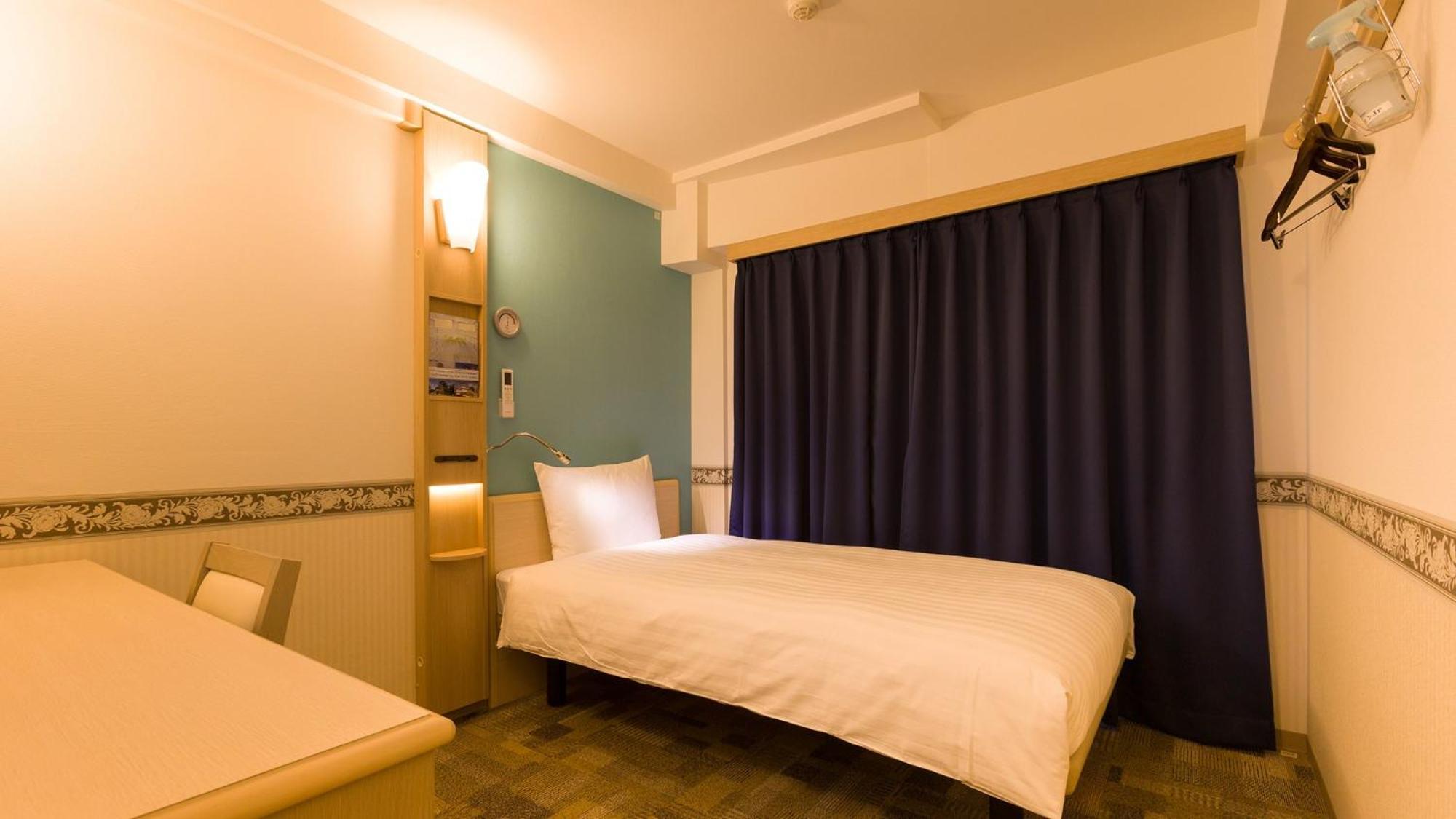 Toyoko Inn Saitama Misato Ekimae Pokój zdjęcie